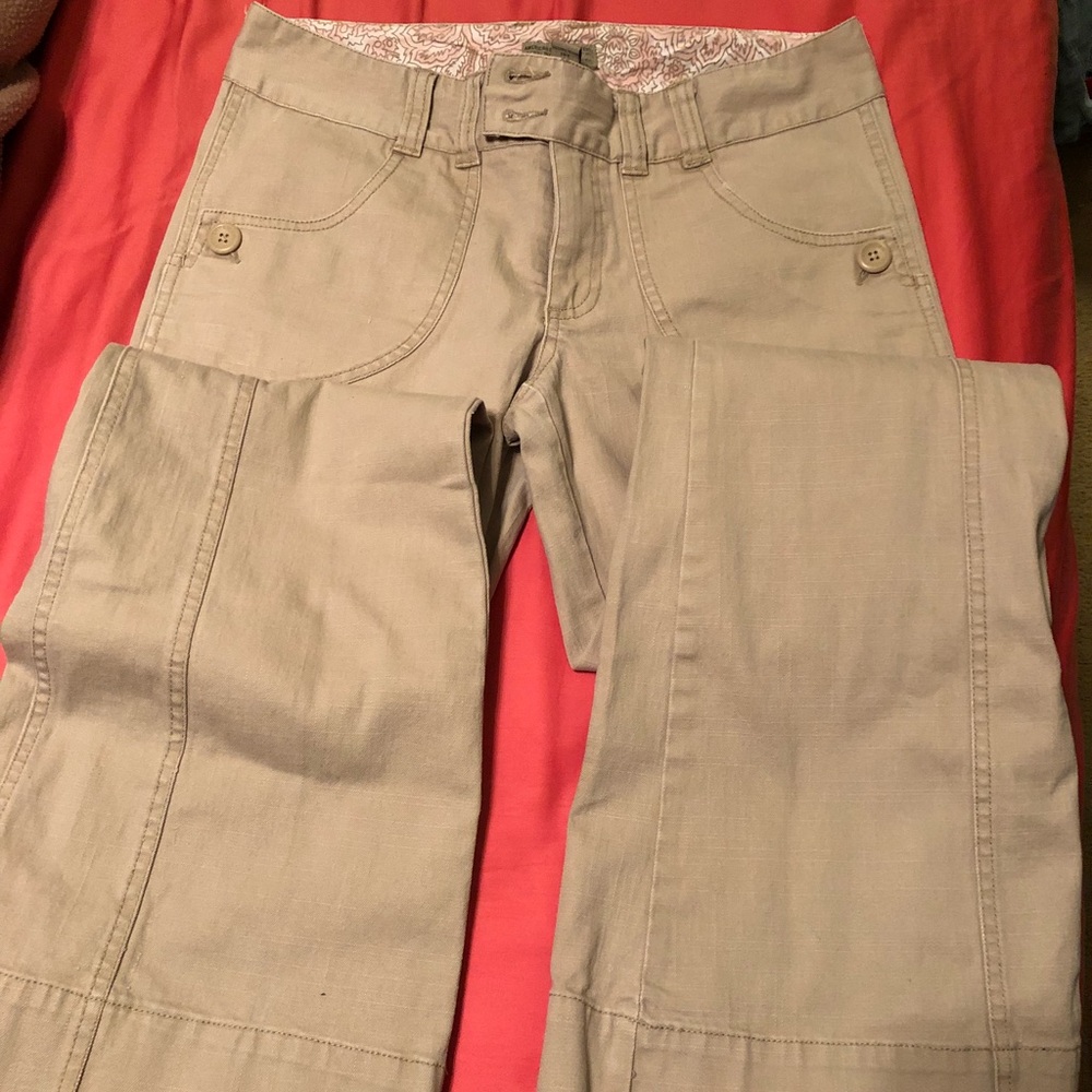 American Eagle khaki flare Pants